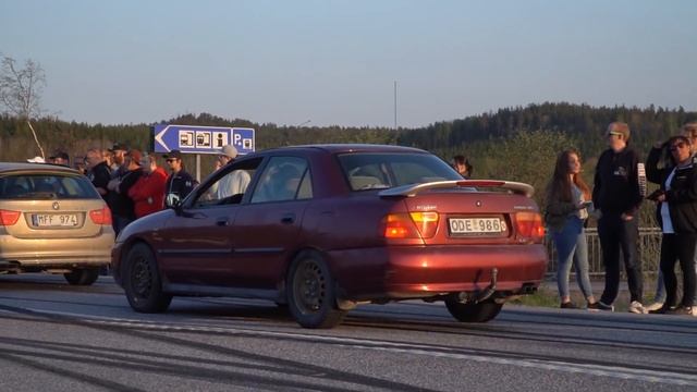 FYNDAR EN VOLVO 242 MED 14000 MIL! (PLUS en massa burnouts!!) смотреть онлайн
