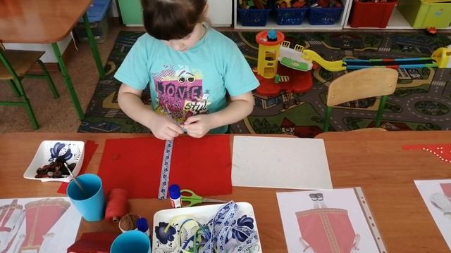 Наряжаем кукол в народные костюмы. смотреть онлайн