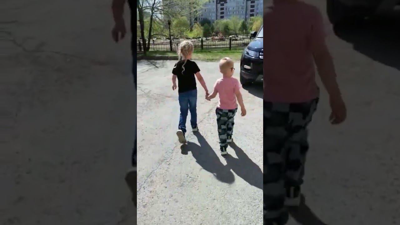 хорошо гулять по свету смотреть онлайн