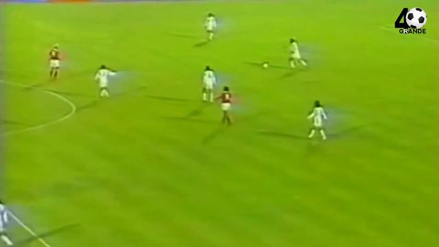 Entrada arrepiante de Jonas Thern sobre Mozer no Benfica x Marseille de 1990 смотреть онлайн
