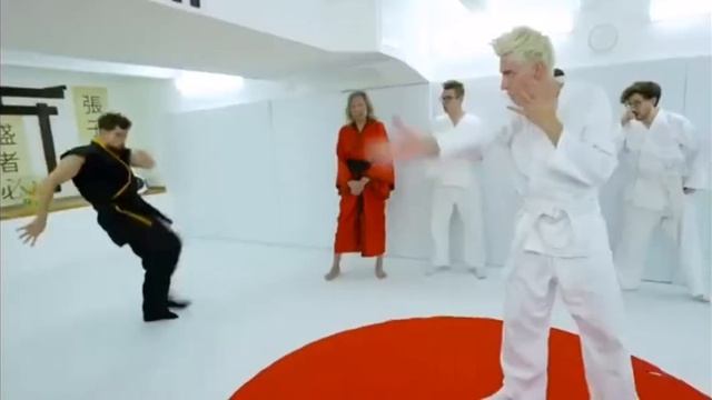 Вся група Влада А4 каратисты! ?? смотреть онлайн