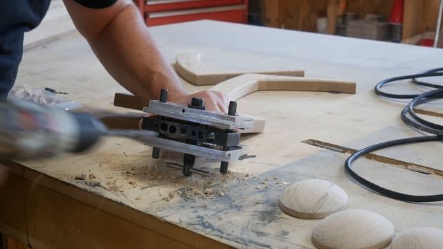 Motorcycle Jacket and Helmet Rack build made from solid oak смотреть онлайн
