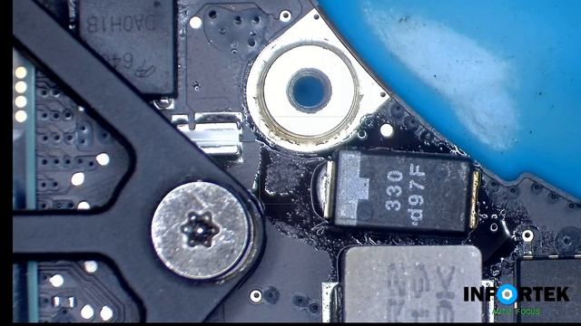 MacBook Pro 15” Mid 2010 A1286 820-2850-A Mainboard ( Kernel Panic GPU ) Reparatur Part2