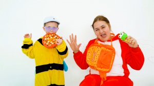 Ребенок собирался отдыхать и ему захотелось пиццы и мороженого