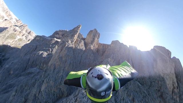 Wingsuit basejump Dolomiti Sass Pordoi #Insta360onex смотреть онлайн