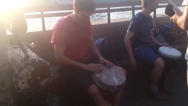 Набережная парка Горького и барабаны Тогу смотреть онлайн