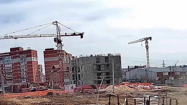 Хабаровские СТРОЙКИ. Башенные краны. Работа. смотреть онлайн