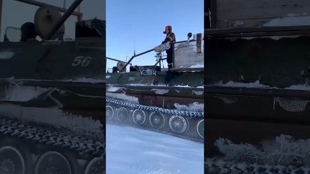 Чем занимаются мужики в тундре? смотреть онлайн