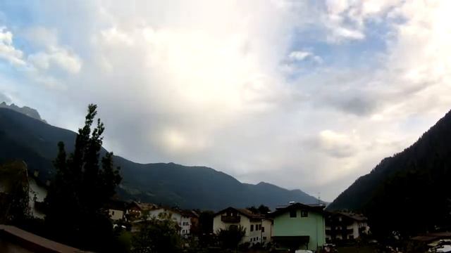 Pinzolo Timelapse смотреть онлайн
