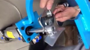 Станок ручной пневматический для бортировки мото колес