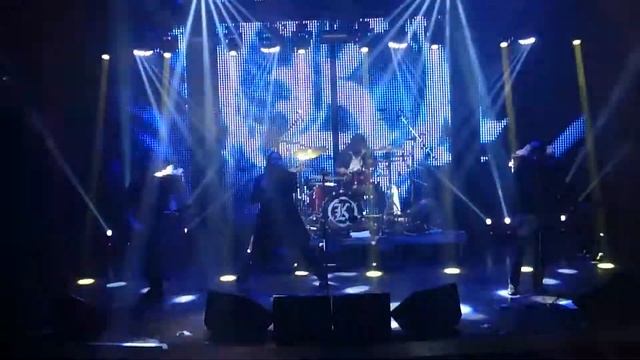 Кукрыниксы - Танец злобного гения (Киров, GAUDI, 19.02.2017) смотреть онлайн