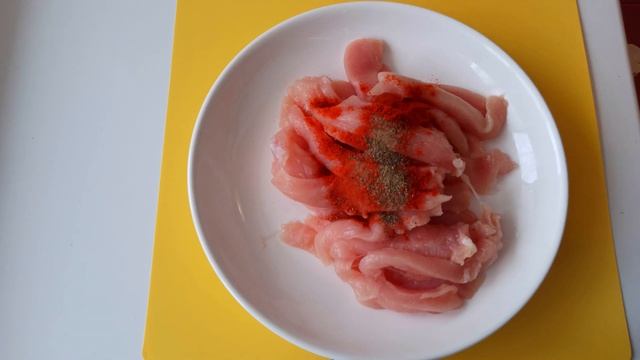 Куриные палочки в белковом кляре. Нежные необычные жареные палочки. смотреть онлайн