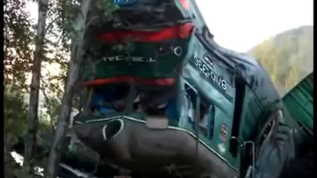 Крушение поезда 2707.mp4 смотреть онлайн