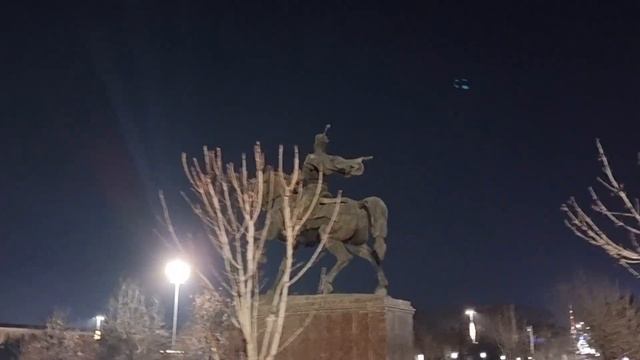 Центр Ташкента. Сквер Амира Темура ночью #uzbekistan #tashkent #узбекистан #ташкент