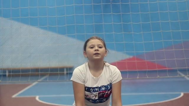 Наш любимый вид спорта - волейбол! смотреть онлайн