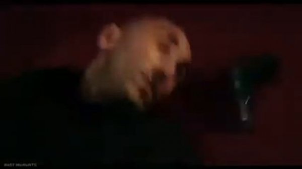 Юрий Бойка спасает женщину