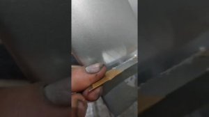 Как убрать подтёки лака на детали авто с помощью лезвия, лайфхак