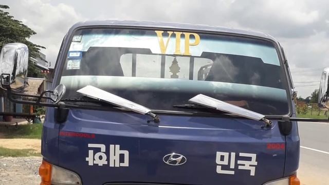 ឡាន2.5t Hyundai ឆ្នាំ 2004 ម៉ាស៊ីនធំប្រអប់លេខធំកង់ថ្មី смотреть онлайн