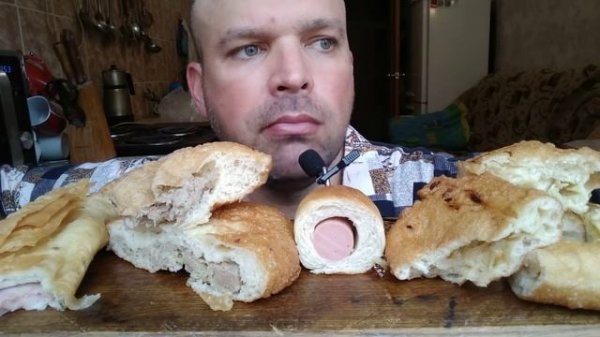 МУКБАНГ ПИРОЖКИ,БЕЛЯШ,БУРУМ и сосиска в тесте/MUKBANG PIE, BELYASH, BURUM and sausage in dough