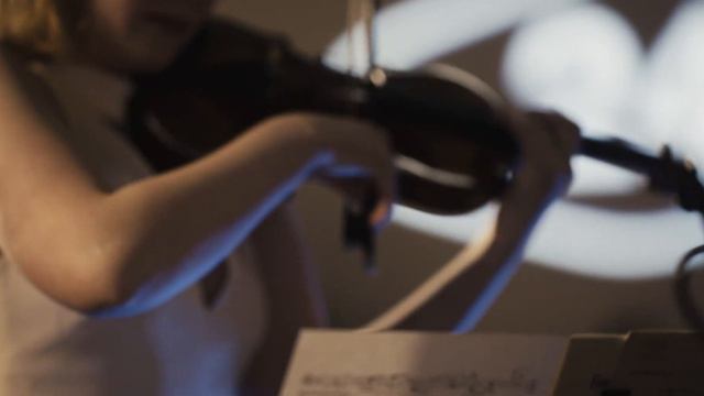 24chambers | Charlotte Spruit, violin & Daniël Kramer, piano | Fauré, Piece of Competition смотреть онлайн