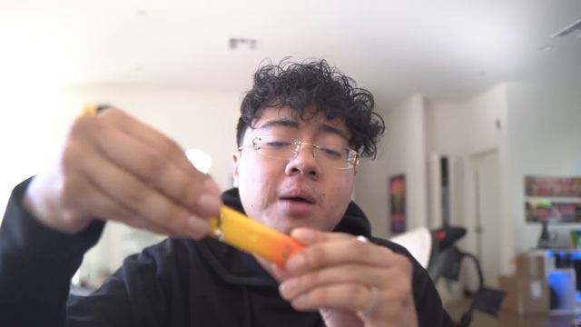 TRYING THE WORLD'S FAKEST CART смотреть онлайн