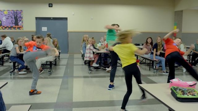 Being Awesome! Ninja Kidz Music Video смотреть онлайн