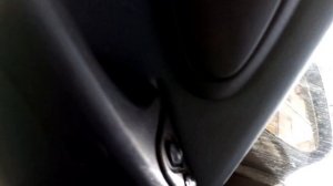 горит лампа акб вполнакала на шНиве