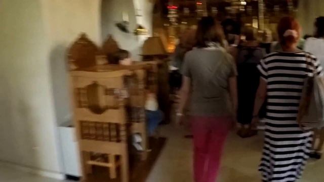 Монастырь Святого Ираклидия на Кипре. Лечит боли в спине. 2016 г. смотреть онлайн