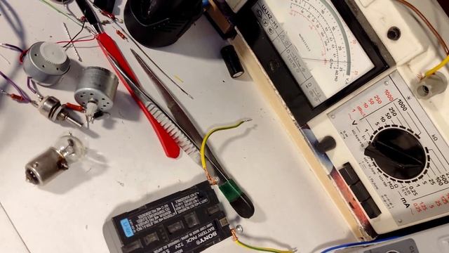 ЗАРЯДКА АККУМУЛЯТОРА через ЭЛЕКТРОМОТОР. смотреть онлайн