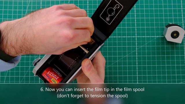 How to Load 35mm Film in a KMZ Horizont Panoramic camera смотреть онлайн