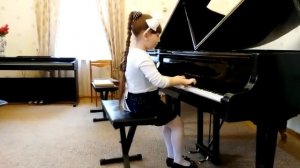 Дивертисмент(Соната-партита) Й.Гайдн. Исполняет Ариана Петухова 8 лет.