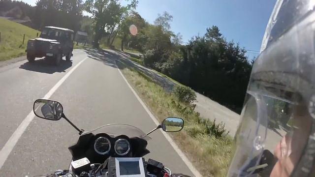 Du Signal de Botrange à Baugnez / Suzuki 1250 Bandit смотреть онлайн