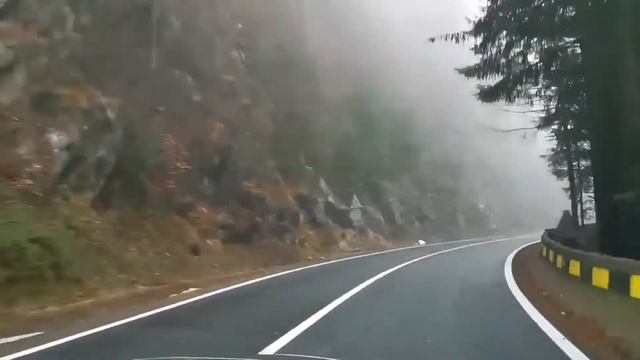 Румыния. Самая красивая дорога зимой смотреть онлайн