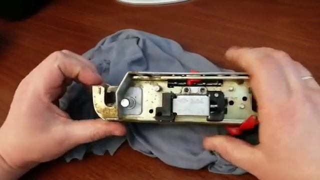 Ремонт электро механического замка CISA. смотреть онлайн