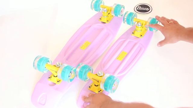 Пенни борд Penny Board Nickel 27 Лиловый и Бирюзовые светящиеся колеса смотреть онлайн