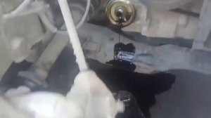 Замена масла в двигателе Рено Колеос 2.5 бензин