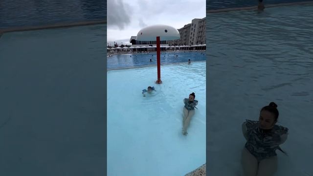 Отель Город Мира Анапа , уличный бассейн смотреть онлайн