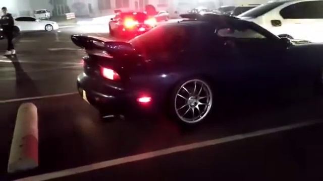Rx7 Shoots Massive Flames смотреть онлайн