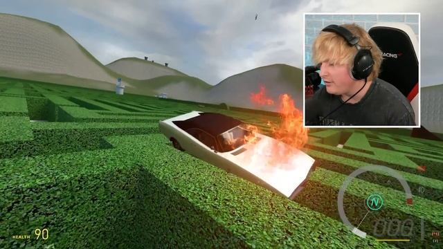 BANANA CAT IN A MAZE! (Garry's Mod Nextbot) смотреть онлайн