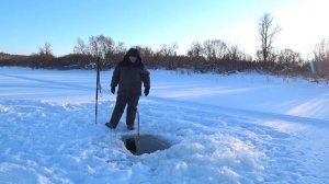 Ловушка для рыбы Финская катиска зимой. Замор на водоёме начинается!