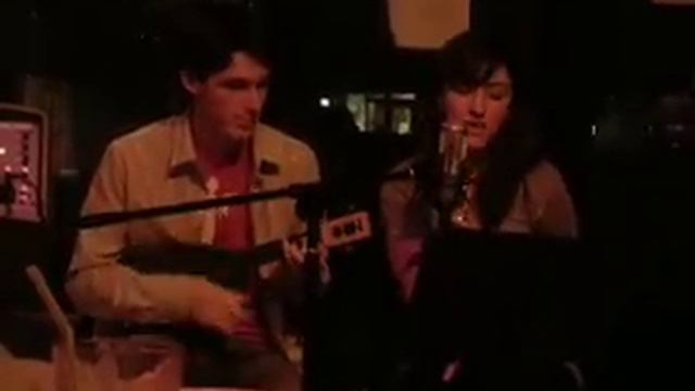 "Call Momma" at La Luna Cafe смотреть онлайн