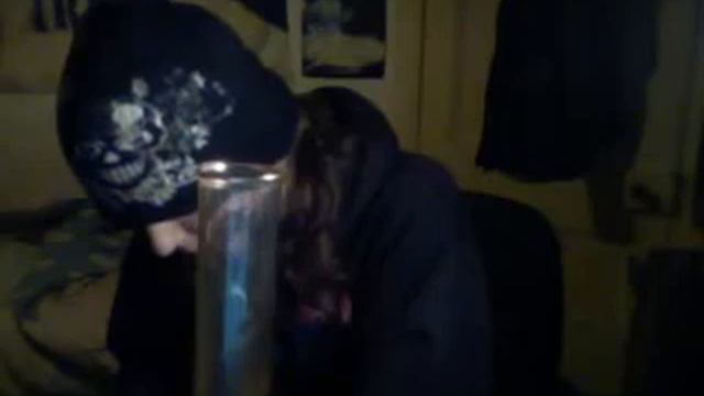12 Bong hits in a row смотреть онлайн