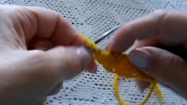 Узор Ананасы спицами поворотными и круговыми рядами.