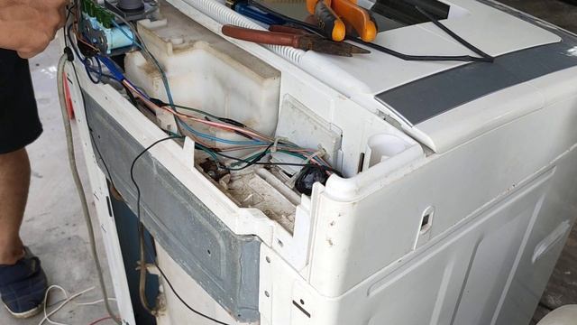 Sửa máy giặt Toshiba báo lỗi E2. смотреть онлайн