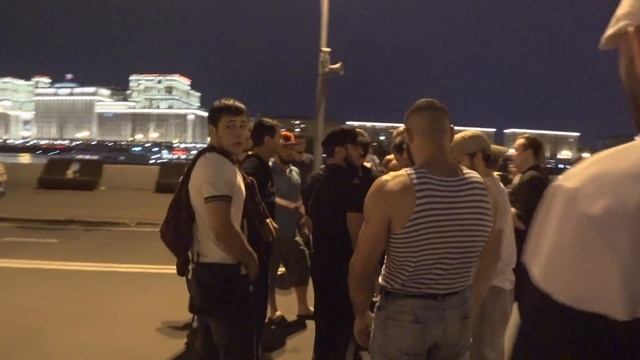Драка в Парке Горького на День ВДВ смотреть онлайн