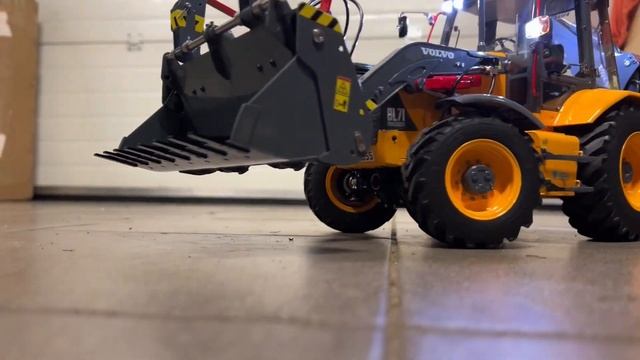 The BEST NEWS VOLVO BL71, RC LESU, RC Hydraulic Backhoe Loader 1/14| UNBOXING