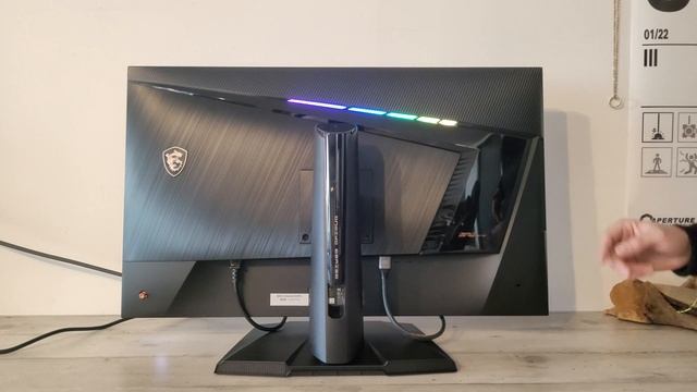MSI MPG321UR-QD : un 32 pouces quasi parfait ? смотреть онлайн