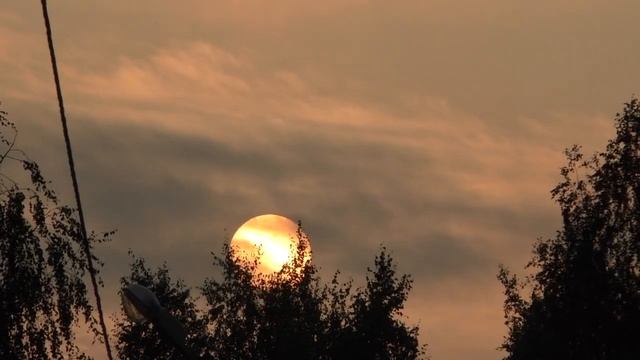 Возможно ли такое ? Тучи иногда явно за Солнцем смотреть онлайн