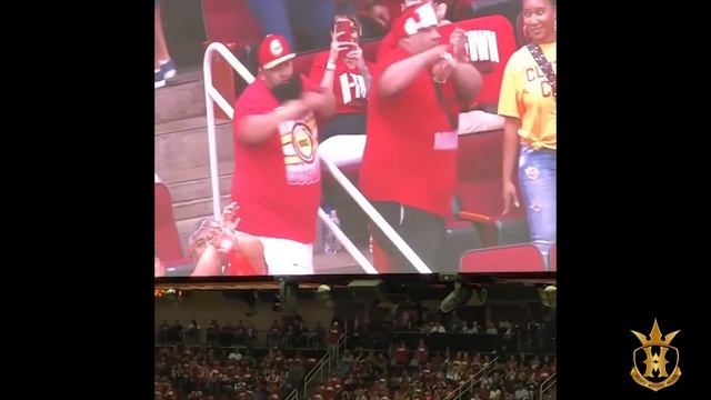 Heavy Weight Musik - Houston Rockets Dance Cam смотреть онлайн