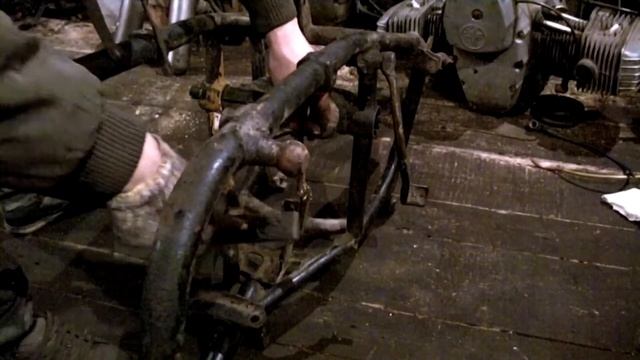 Как снять маятник МТ Днепр К750. Пояснение. #Dneprovod Removing the pendulum. Motorcycle Dnepr смотреть онлайн